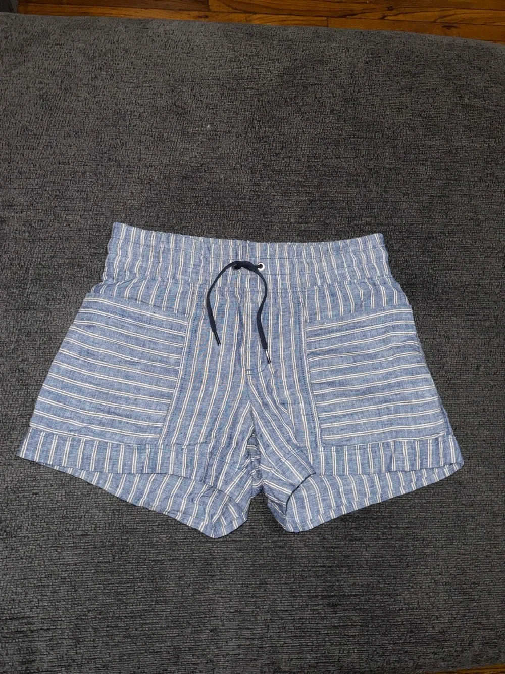 Athleta Linen Striped Pull-On Shorts Blue White Women’s Size 4 Pockets - Picture 2 of 9